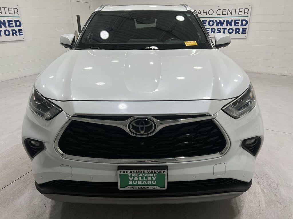 used 2023 Toyota Highlander car, priced at $41,995