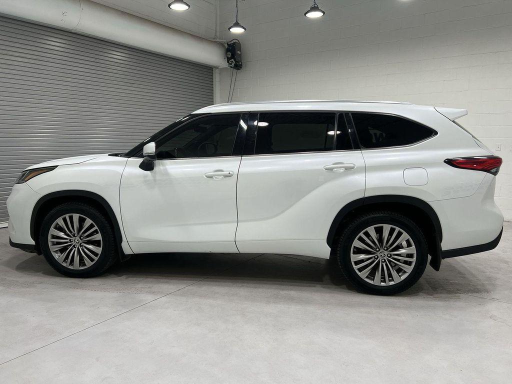 used 2023 Toyota Highlander car, priced at $41,995