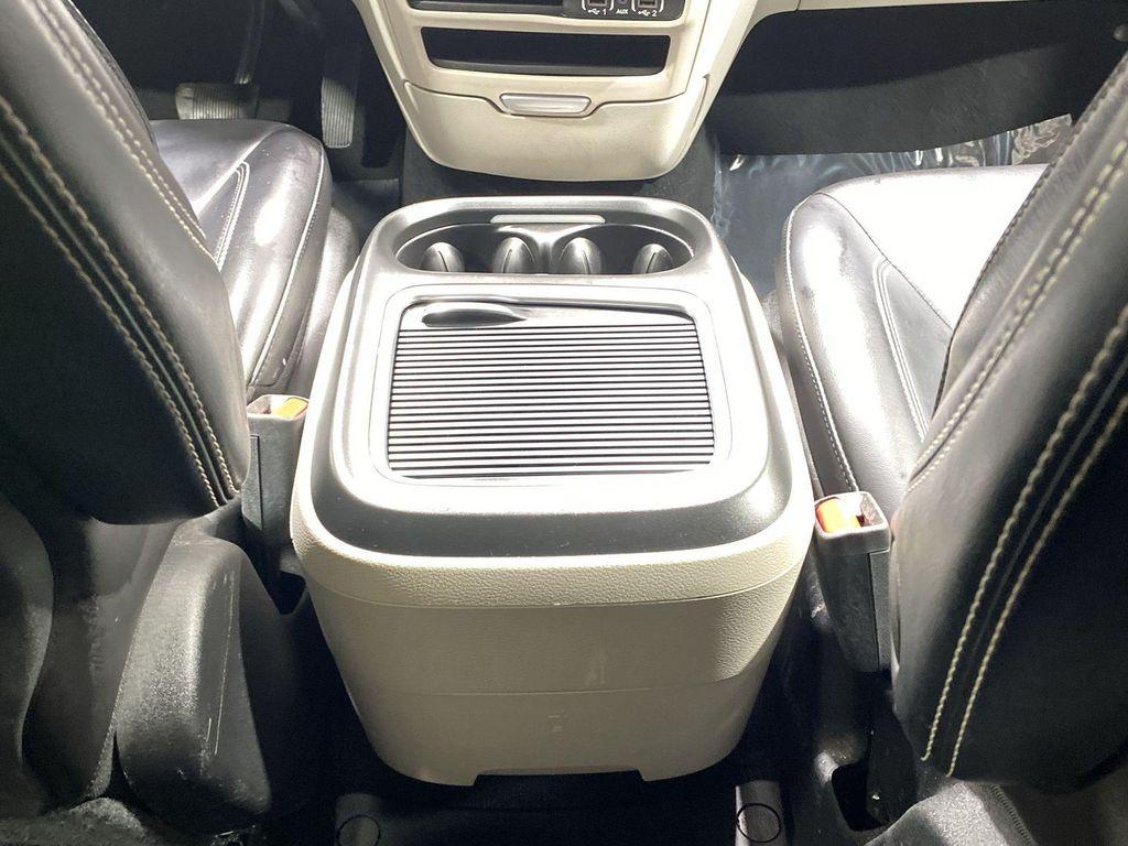 used 2023 Chrysler Pacifica car, priced at $29,995