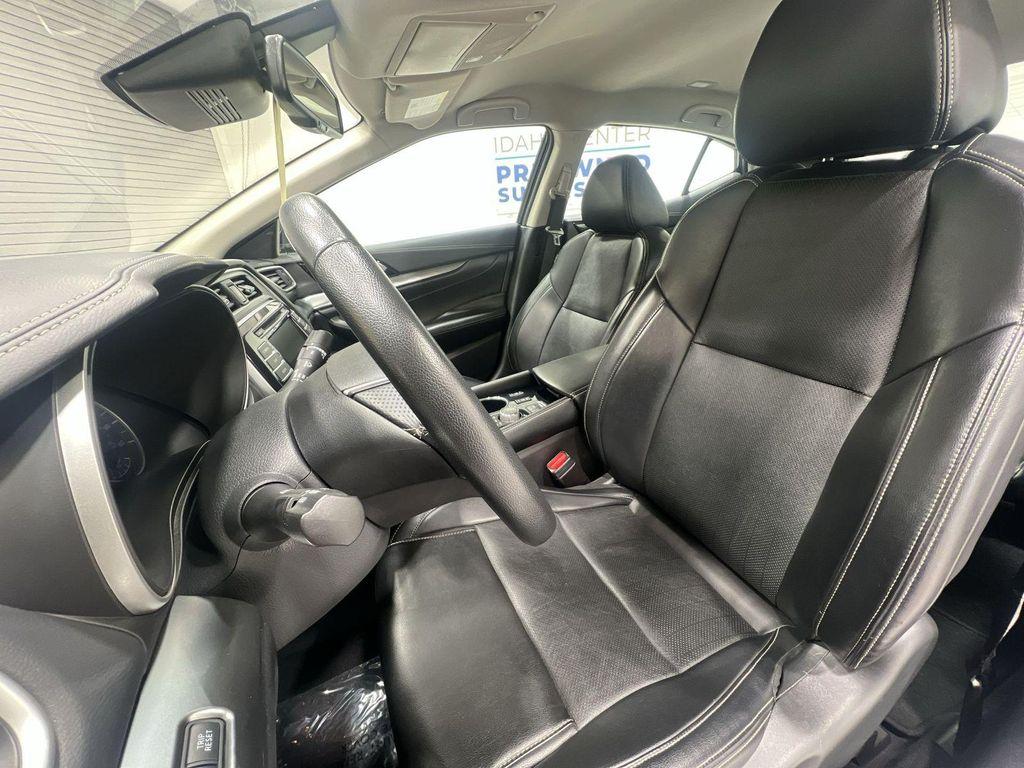 used 2023 Nissan Maxima car, priced at $22,001