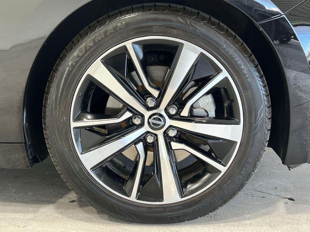 used 2023 Nissan Maxima car, priced at $22,001