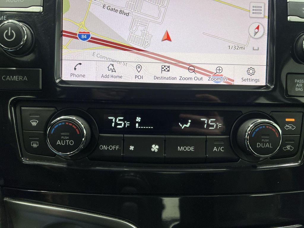 used 2023 Nissan Maxima car, priced at $22,001