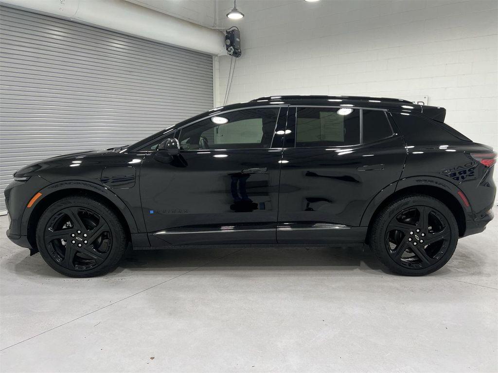 used 2024 Chevrolet Equinox EV car, priced at $26,994