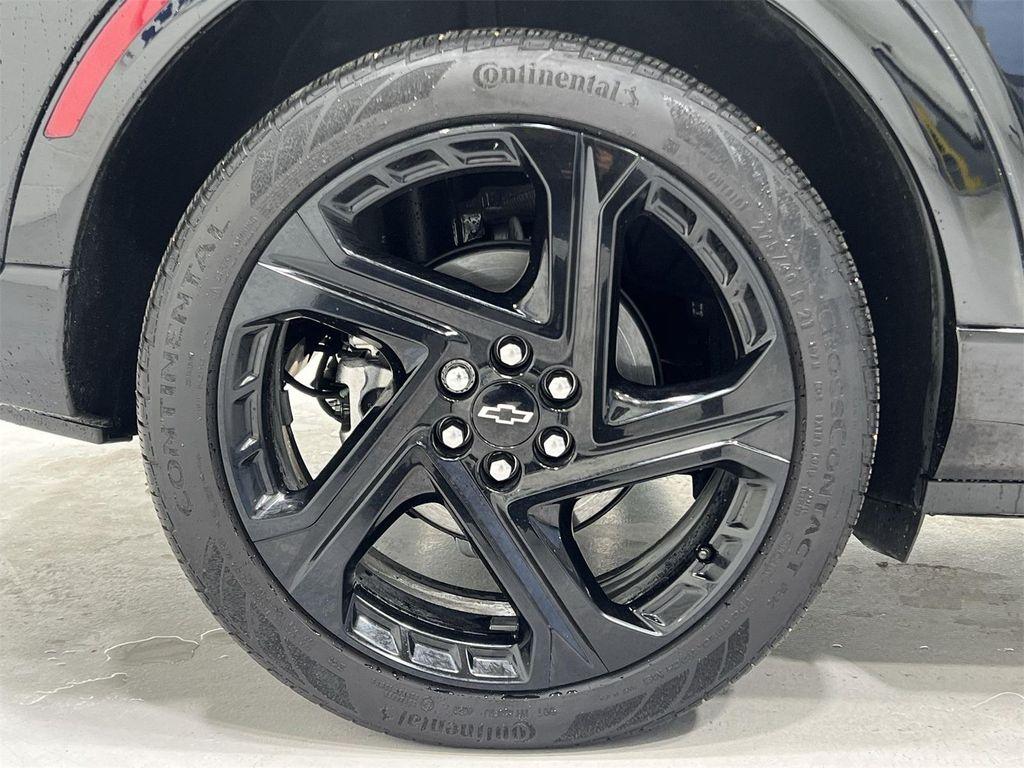 used 2024 Chevrolet Equinox EV car, priced at $26,994