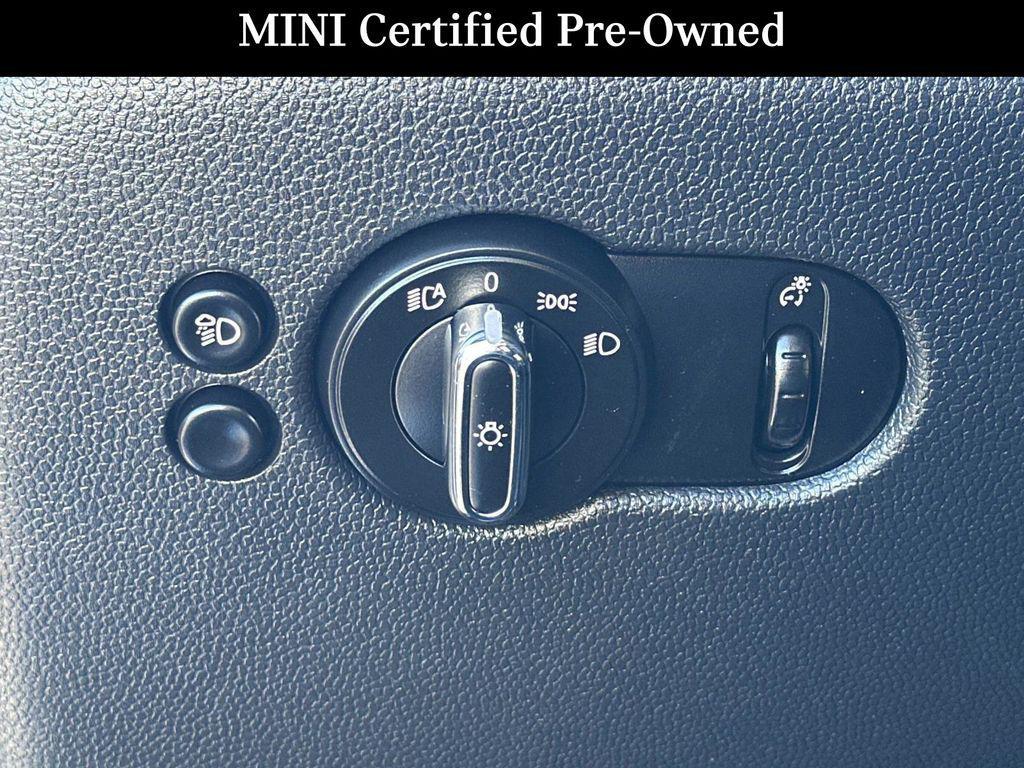 used 2022 MINI Hardtop car, priced at $18,998