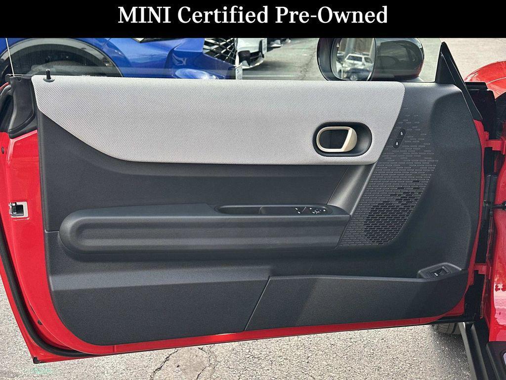 used 2025 MINI Hardtop car, priced at $29,359