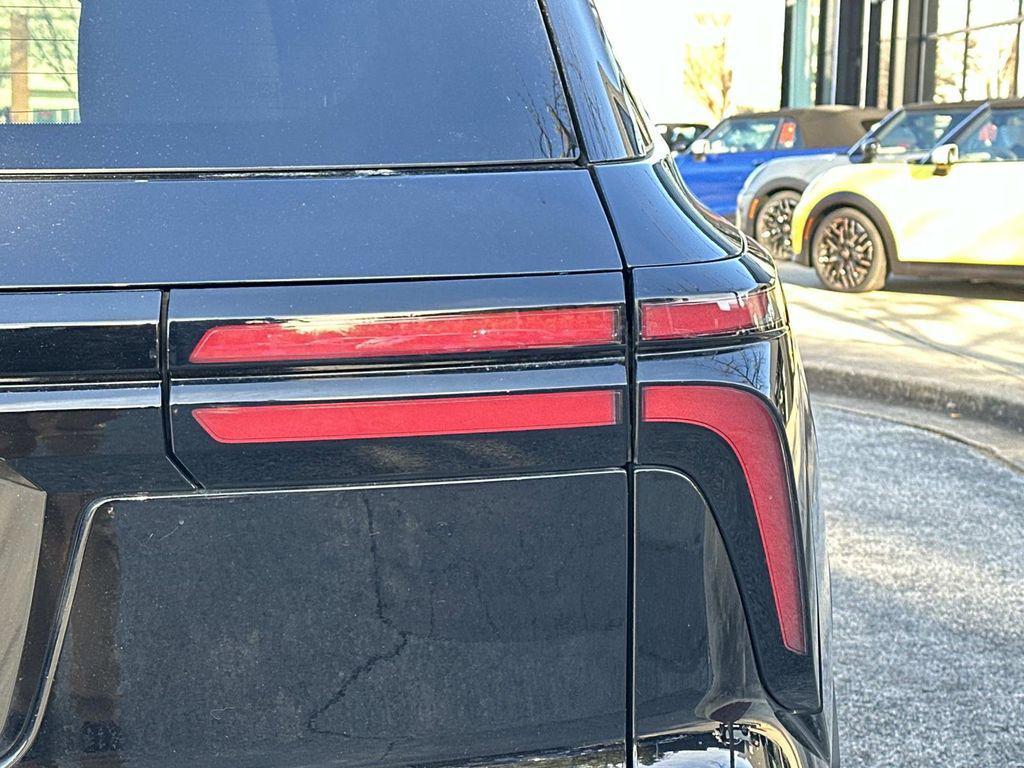 used 2024 Chevrolet Traverse car, priced at $43,650