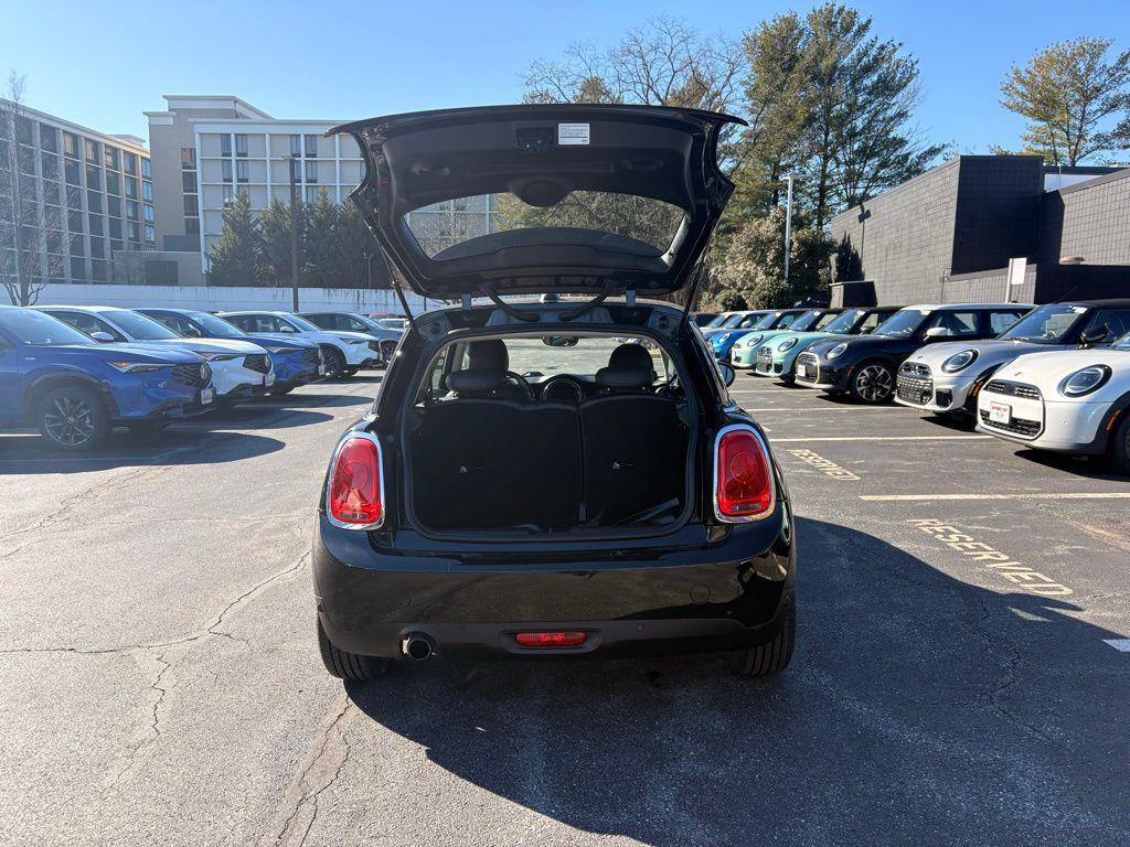used 2018 MINI Hardtop car, priced at $15,568