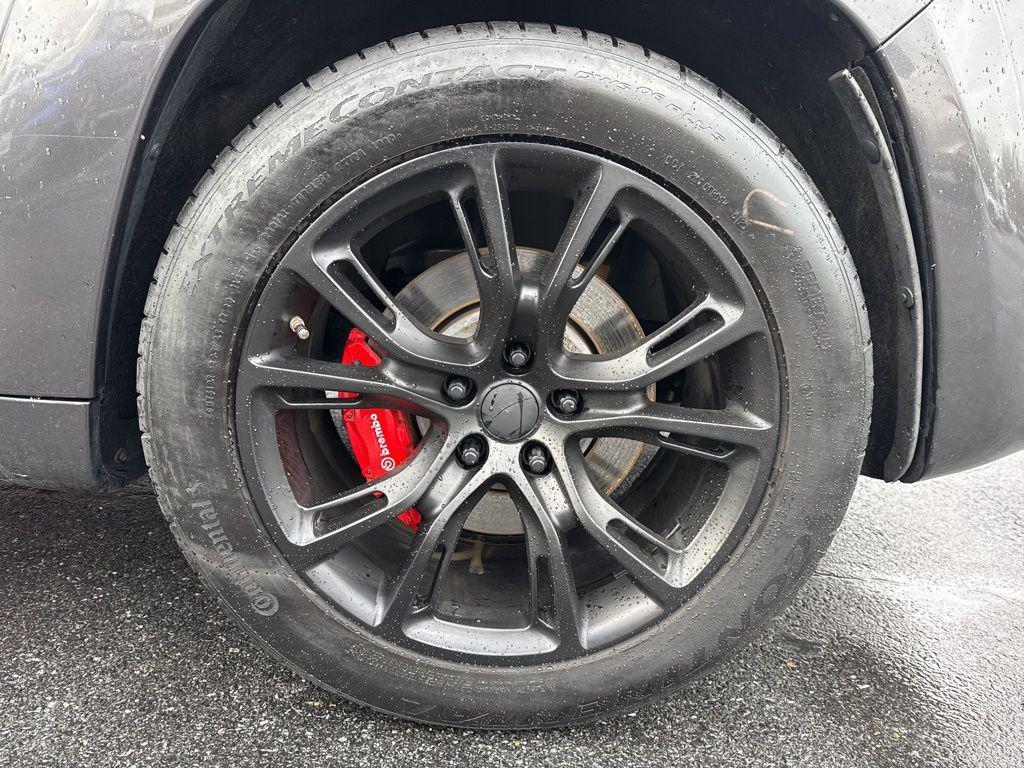 used 2015 Jeep Grand Cherokee car, priced at $31,599