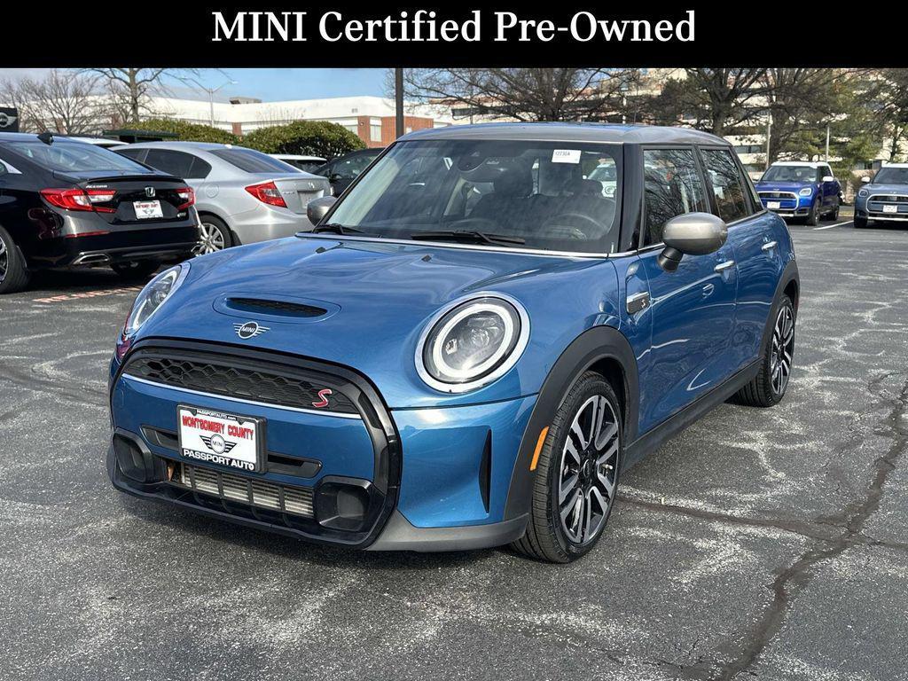 used 2024 MINI Hardtop car, priced at $25,499