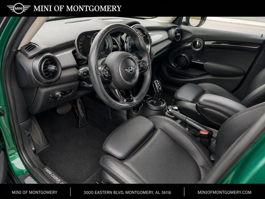 used 2024 MINI Hardtop car, priced at $29,299
