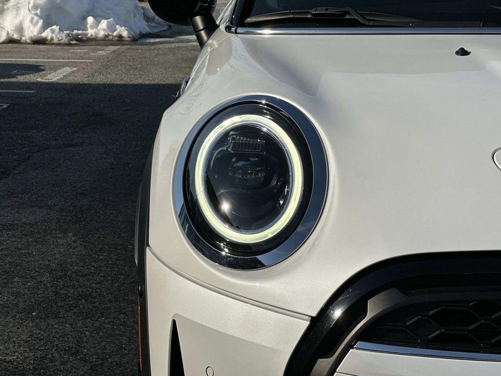 used 2024 MINI Hardtop car, priced at $29,899