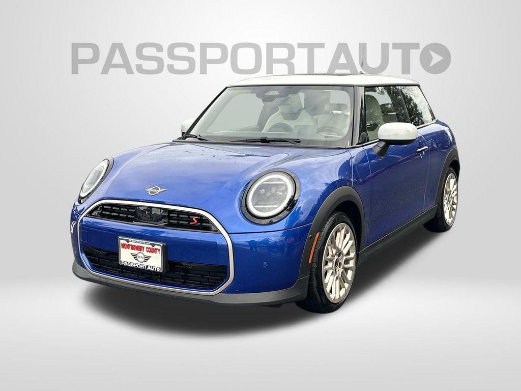 used 2025 MINI Hardtop car, priced at $31,500