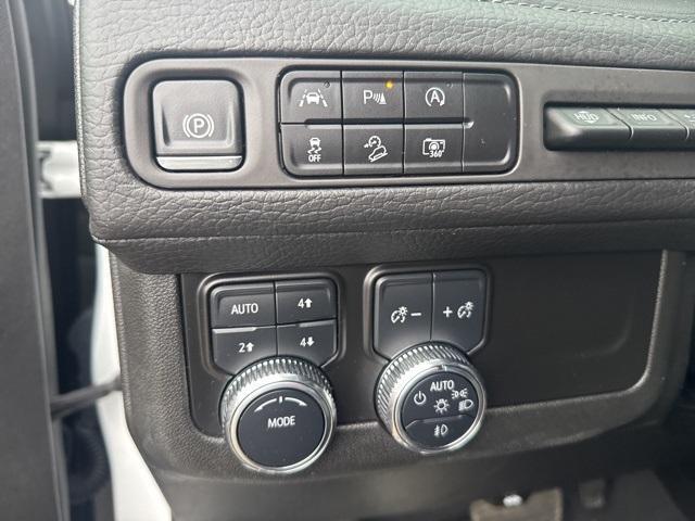 used 2024 GMC Yukon car, priced at $59,854