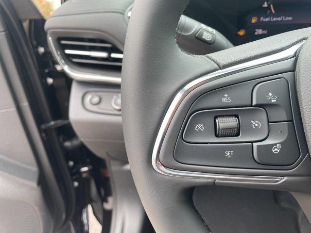 new 2025 Buick Envista car, priced at $25,125