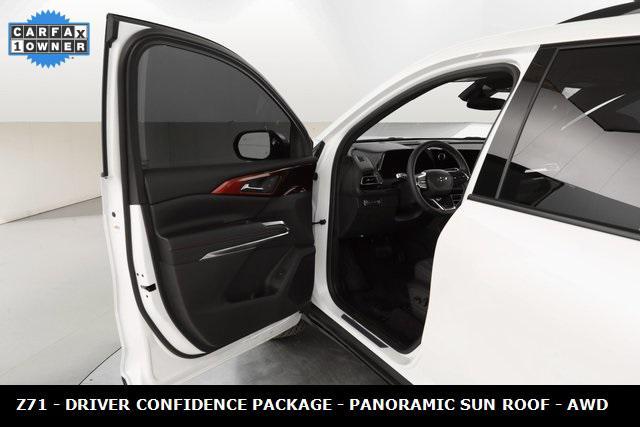 used 2025 Chevrolet Traverse car, priced at $45,296