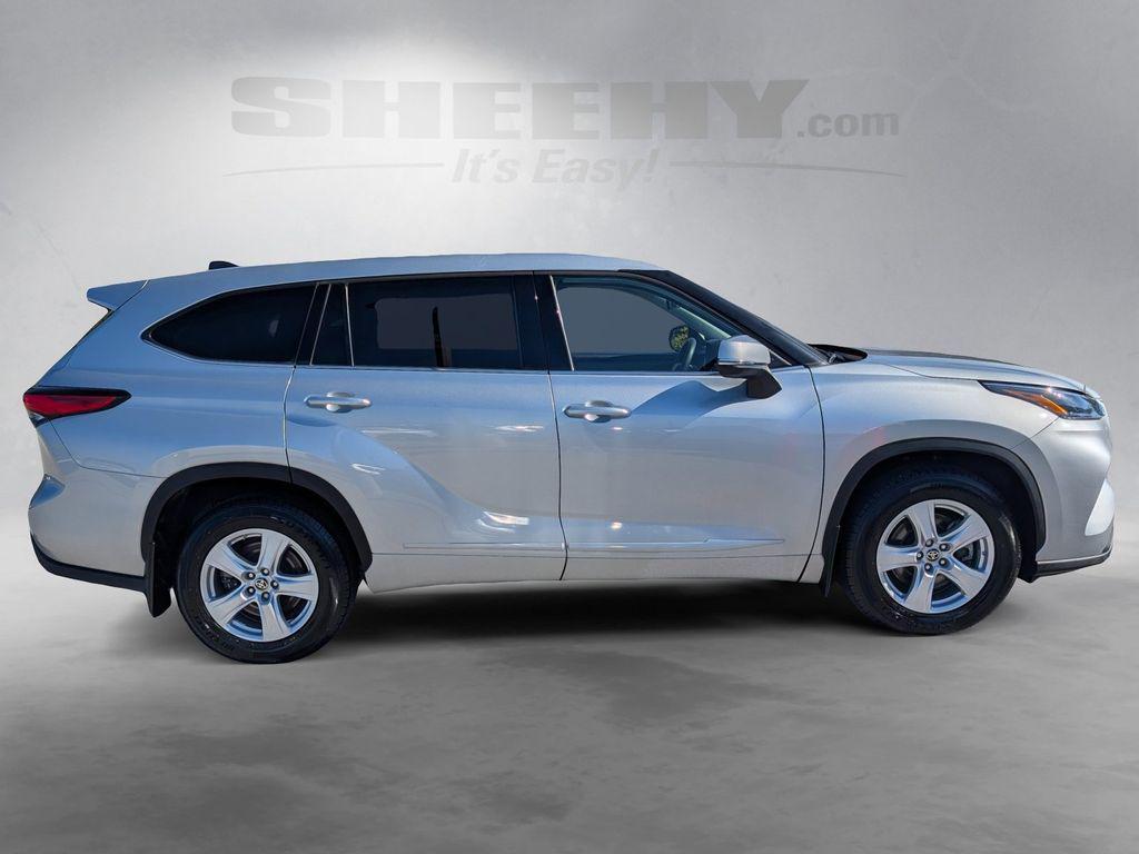 used 2022 Toyota Highlander car, priced at $29,670