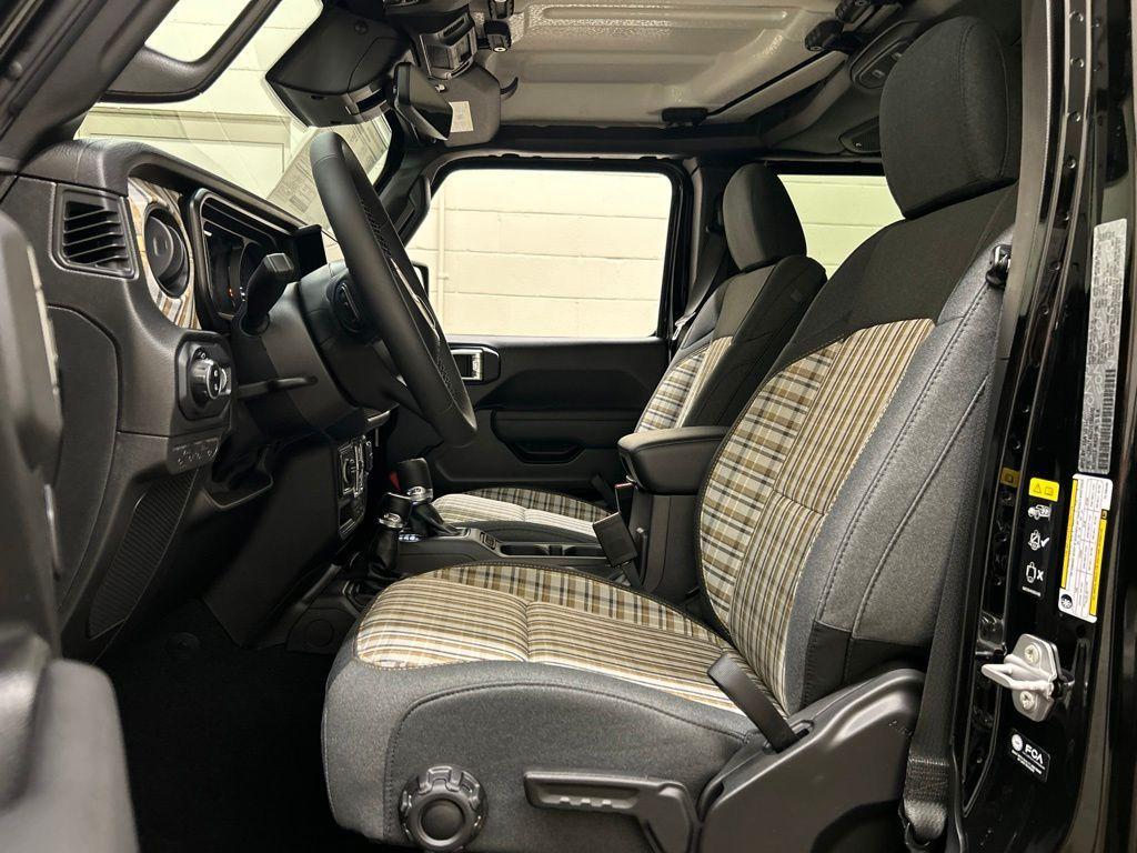 new 2026 Jeep Gladiator car, priced at $48,483