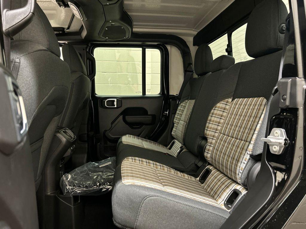new 2026 Jeep Gladiator car, priced at $48,483