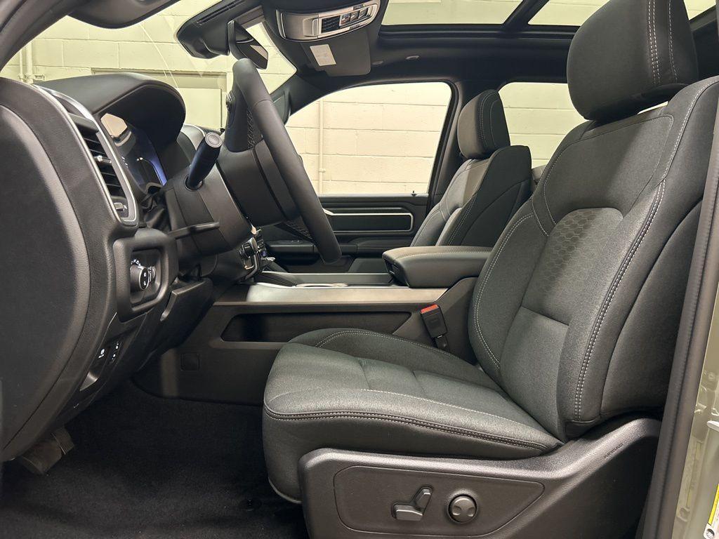 new 2026 Ram 1500 car, priced at $60,162