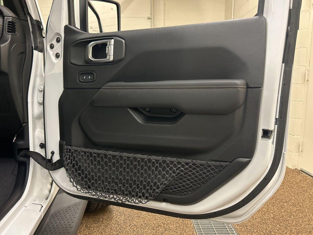 used 2021 Jeep Wrangler Unlimited car, priced at $24,000