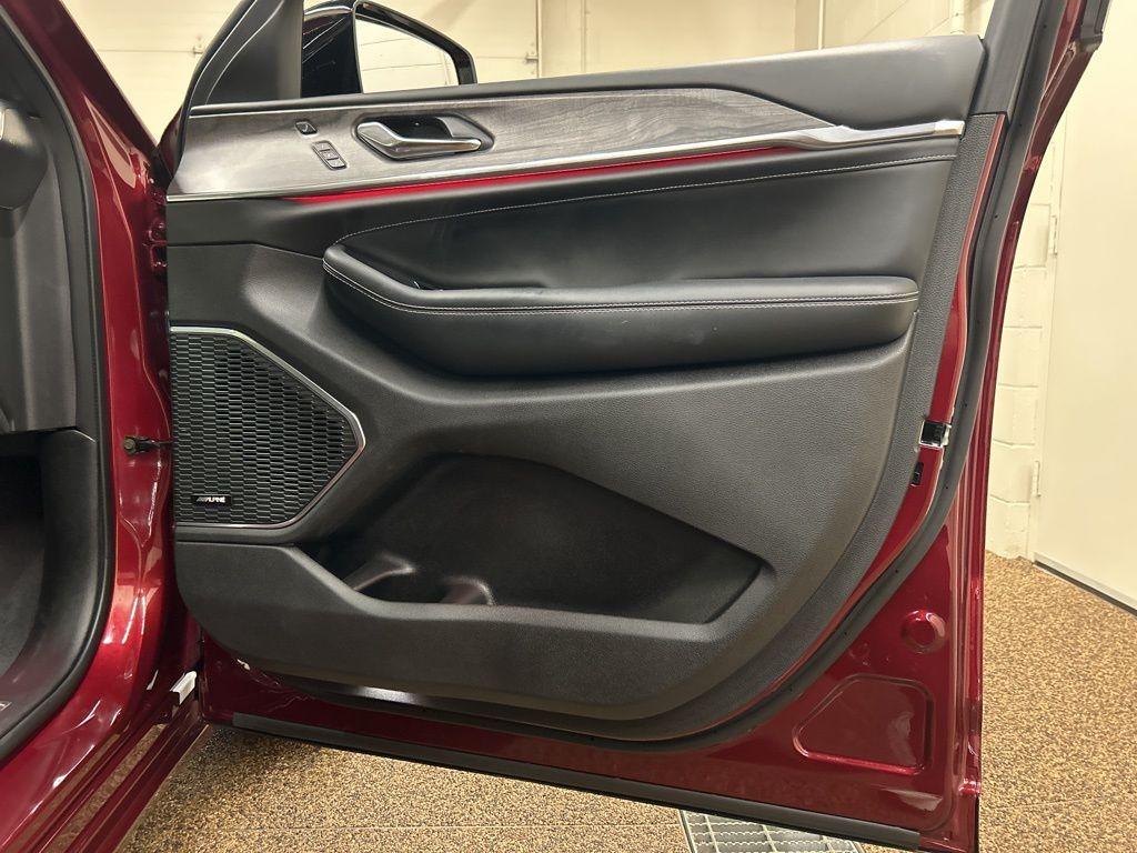 used 2025 Jeep Grand Cherokee L car, priced at $49,000