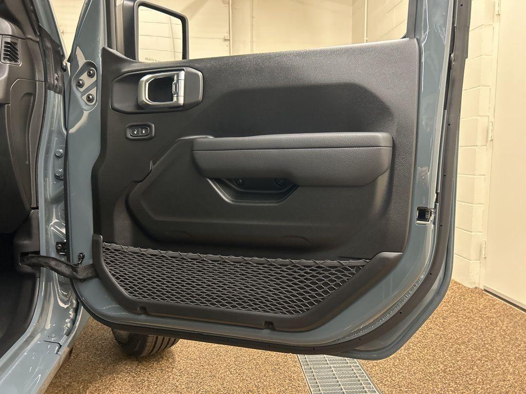 new 2026 Jeep Wrangler car, priced at $40,868