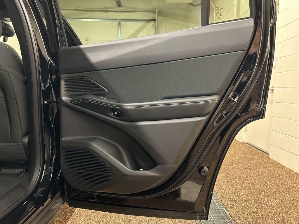 new 2026 Jeep Cherokee car, priced at $39,052