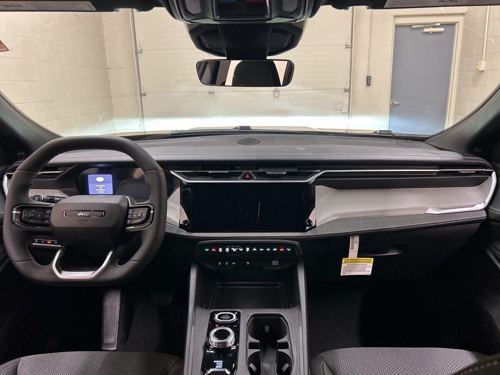 new 2026 Jeep Cherokee car, priced at $39,100