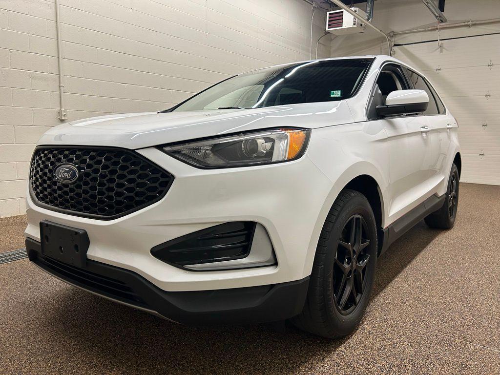 used 2023 Ford Edge car, priced at $23,000