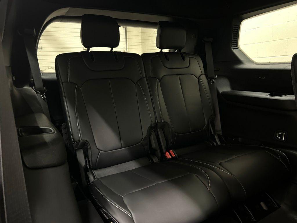 new 2026 Jeep Grand Cherokee L car, priced at $49,911