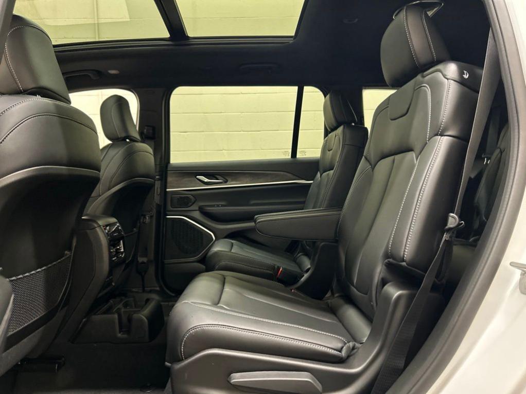 new 2026 Jeep Grand Cherokee L car, priced at $49,911