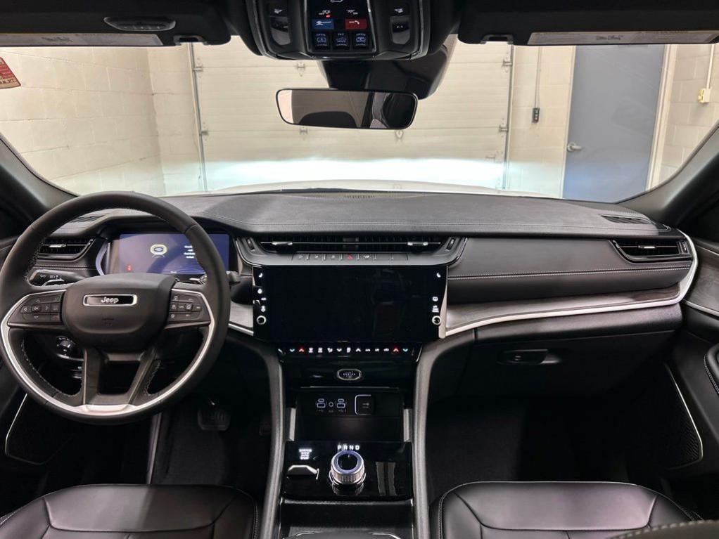 new 2026 Jeep Grand Cherokee L car, priced at $49,911