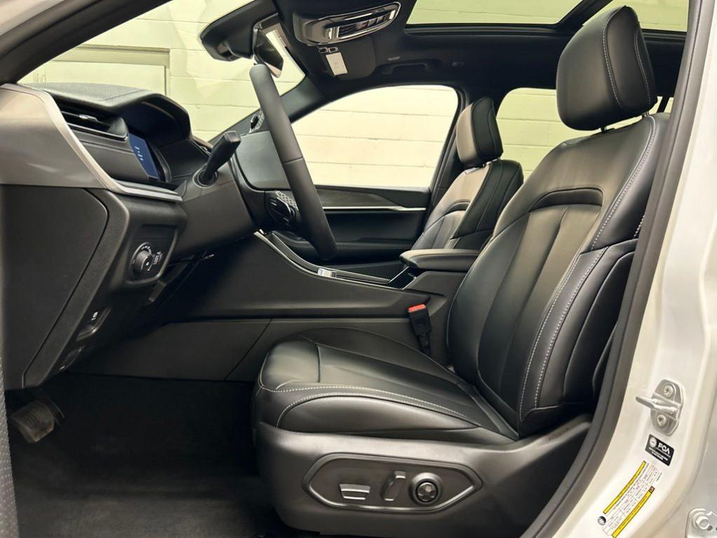 new 2026 Jeep Grand Cherokee L car, priced at $49,911