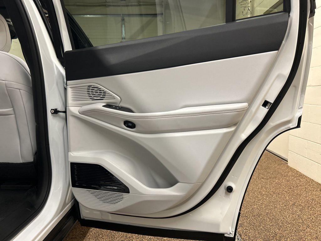 new 2026 Jeep Cherokee car, priced at $43,161