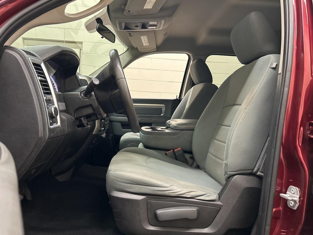 used 2019 Ram 1500 Classic car, priced at $25,000