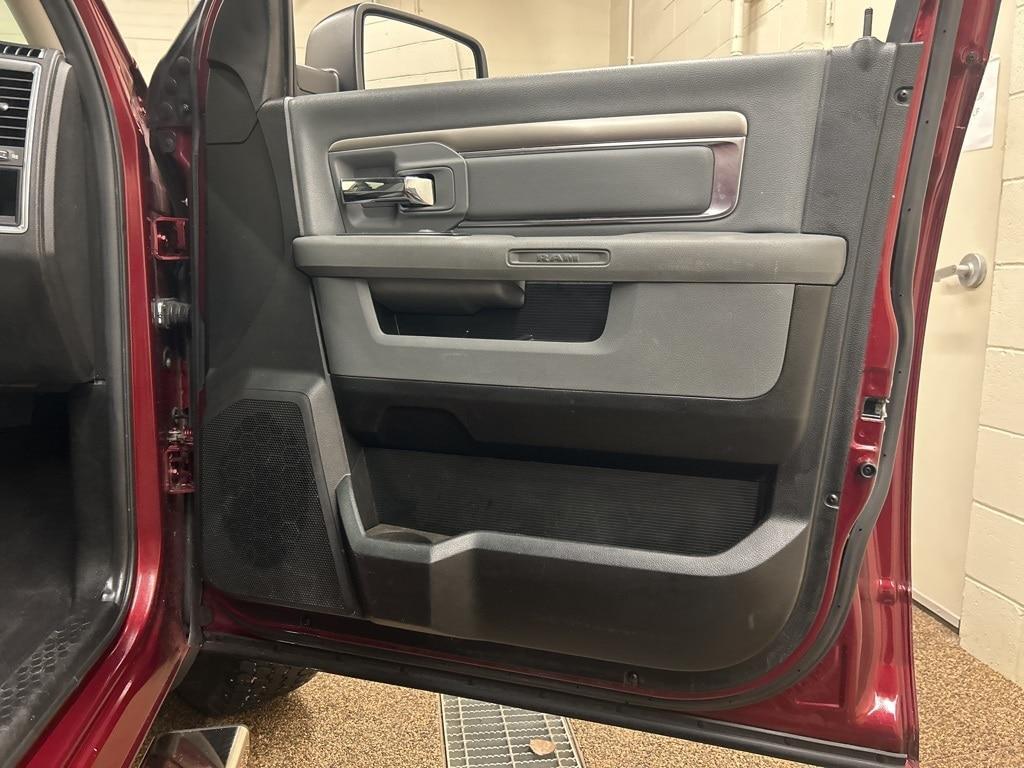 used 2019 Ram 1500 Classic car, priced at $25,000