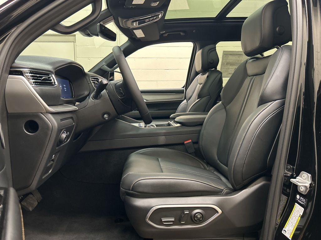 new 2026 Jeep Grand Wagoneer car, priced at $76,008