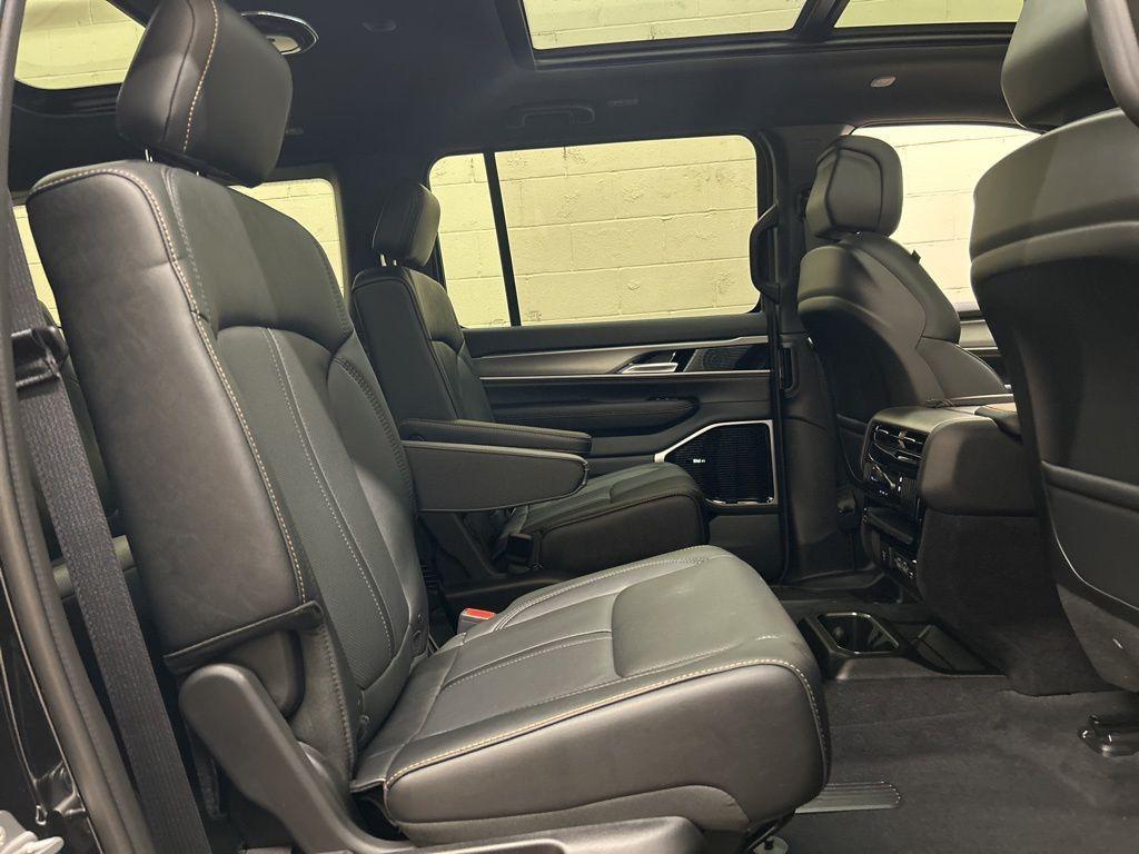new 2026 Jeep Grand Wagoneer car, priced at $76,008