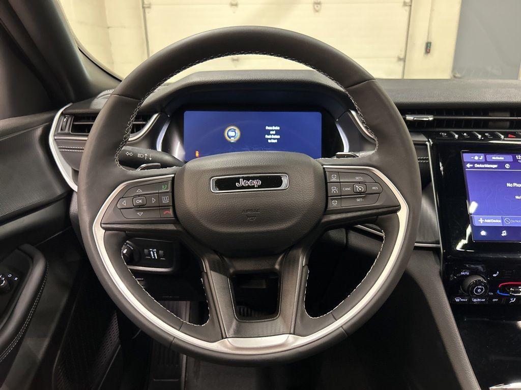 used 2024 Jeep Grand Cherokee car, priced at $37,000