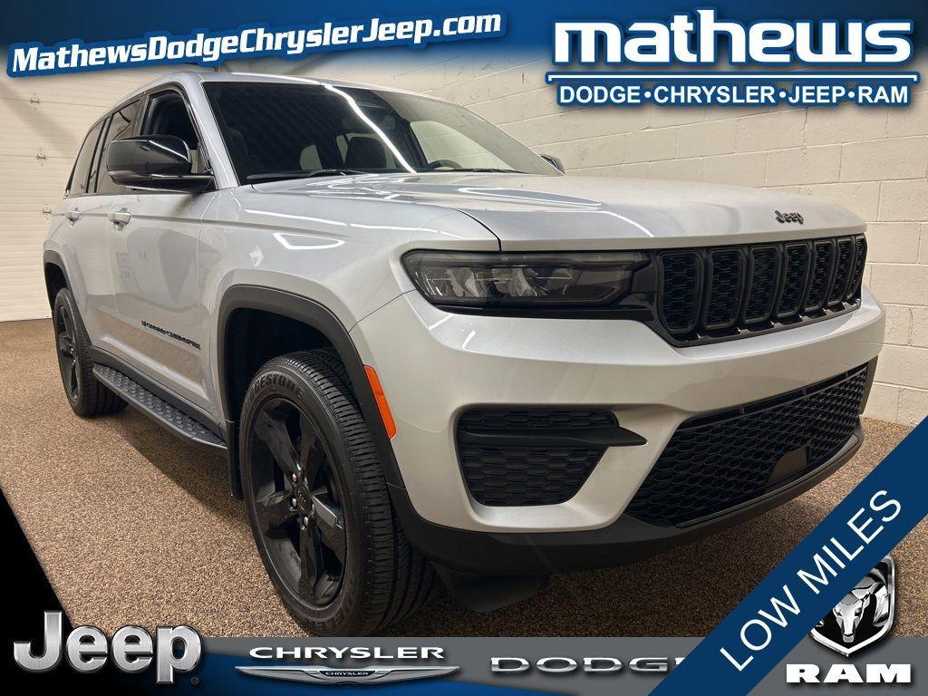 used 2024 Jeep Grand Cherokee car, priced at $37,000