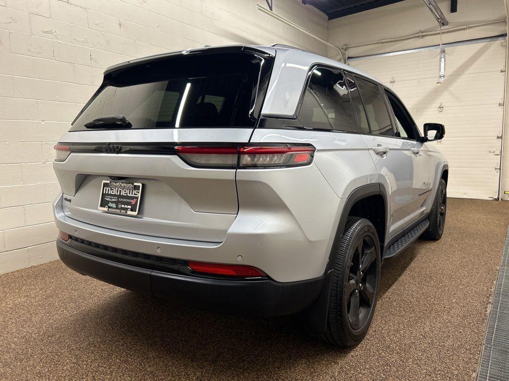 used 2024 Jeep Grand Cherokee car, priced at $37,000