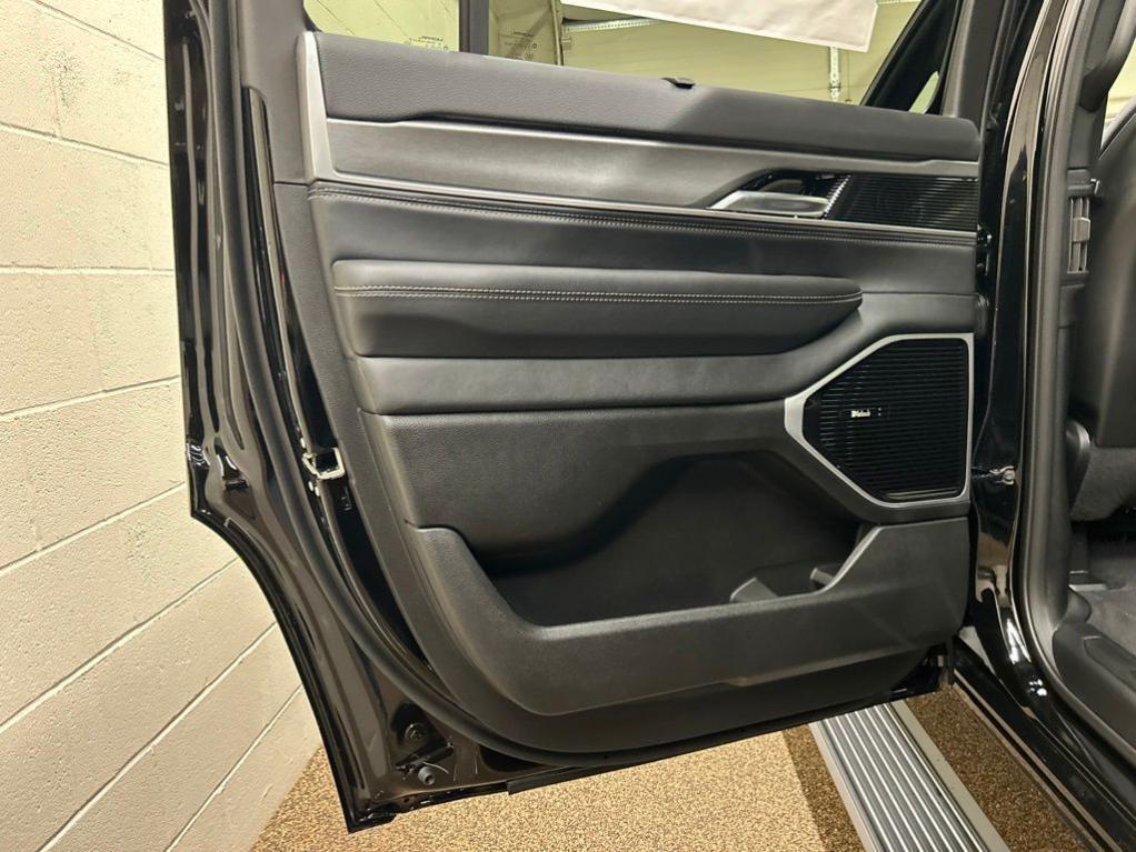 new 2026 Jeep Grand Wagoneer car, priced at $81,667