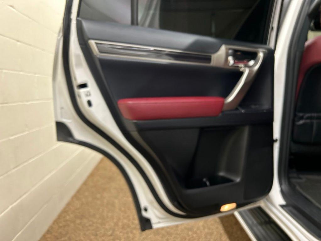 used 2020 Lexus GX 460 car, priced at $39,000