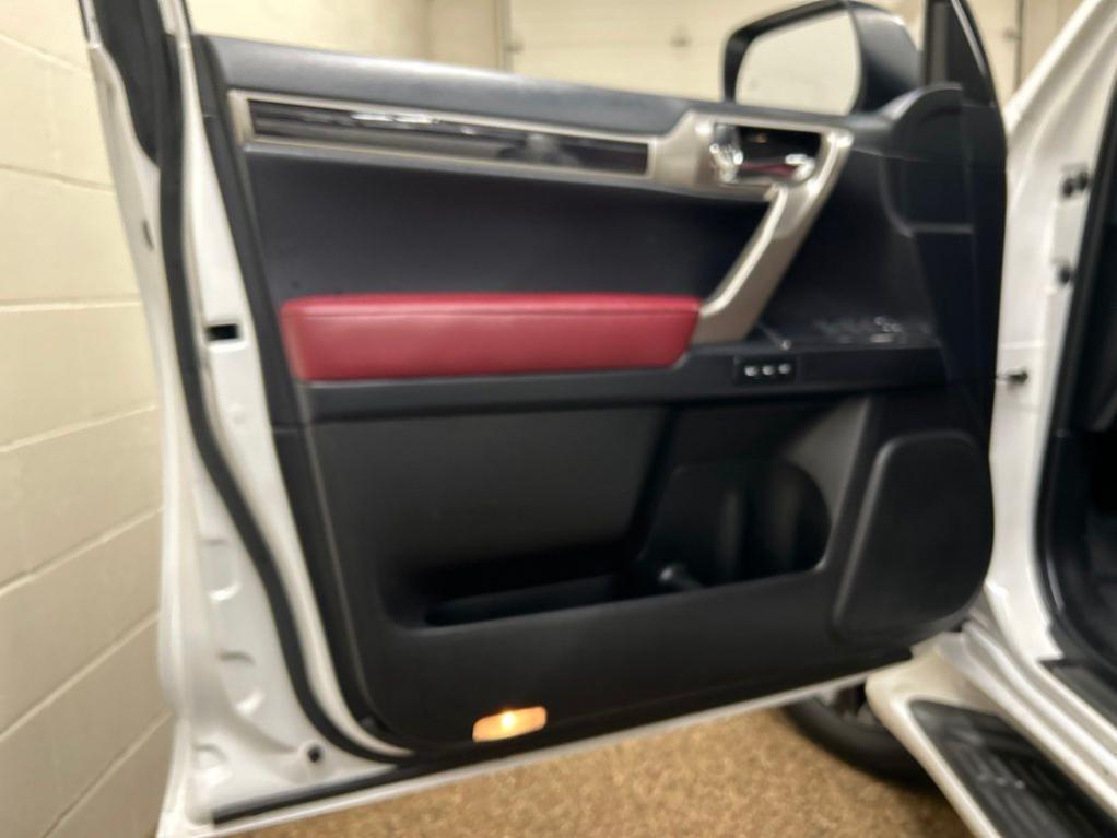used 2020 Lexus GX 460 car, priced at $39,000
