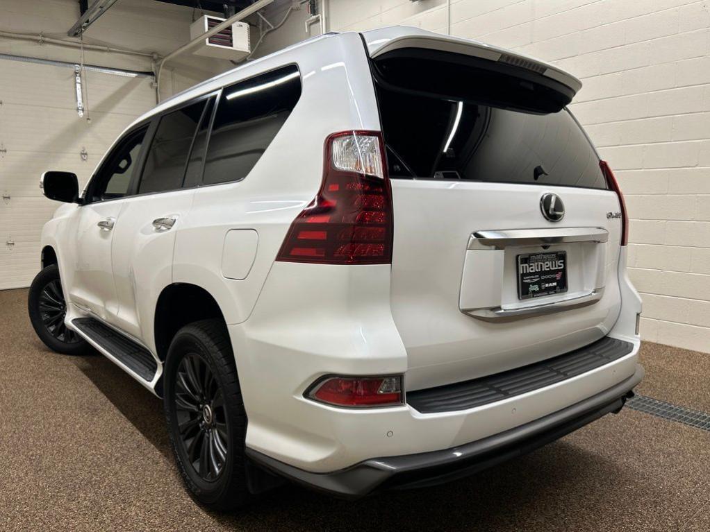 used 2020 Lexus GX 460 car, priced at $39,000