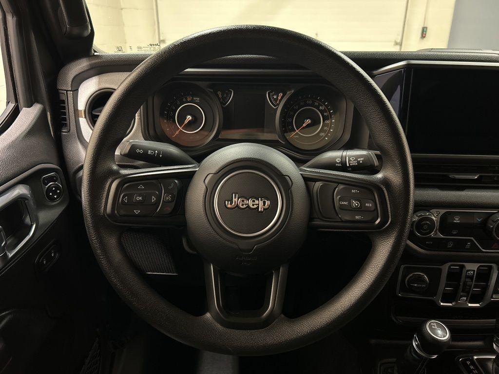 used 2024 Jeep Gladiator car, priced at $38,000