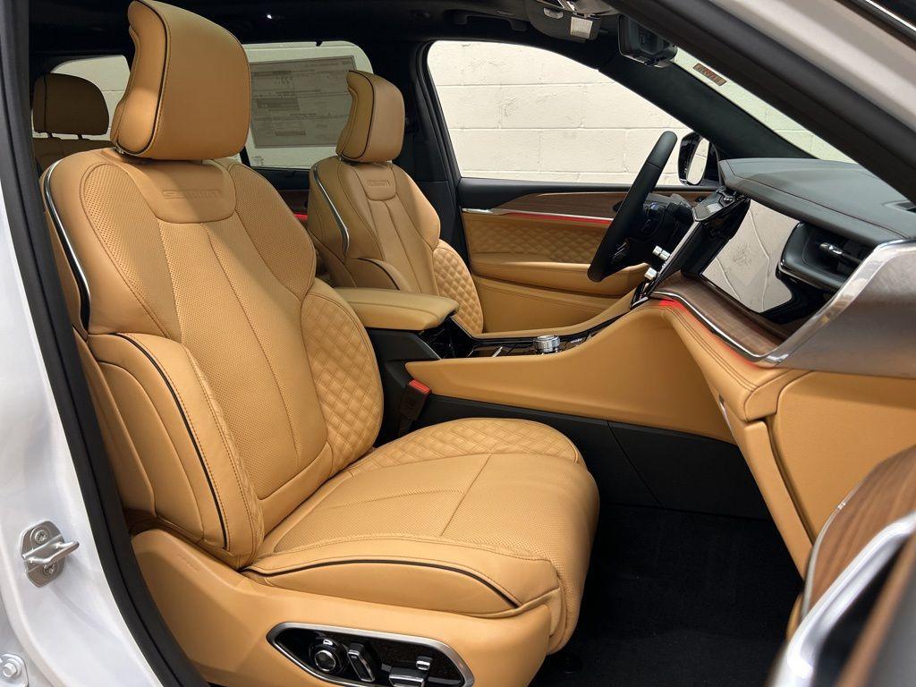 new 2026 Jeep Grand Cherokee car, priced at $60,109