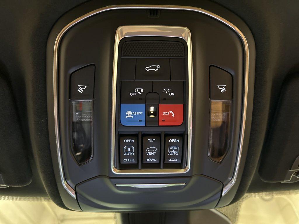 new 2026 Jeep Grand Cherokee car, priced at $60,109