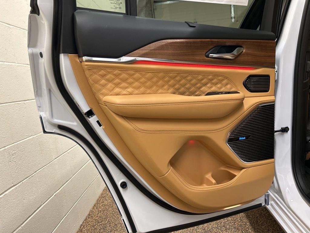 new 2026 Jeep Grand Cherokee car, priced at $60,109